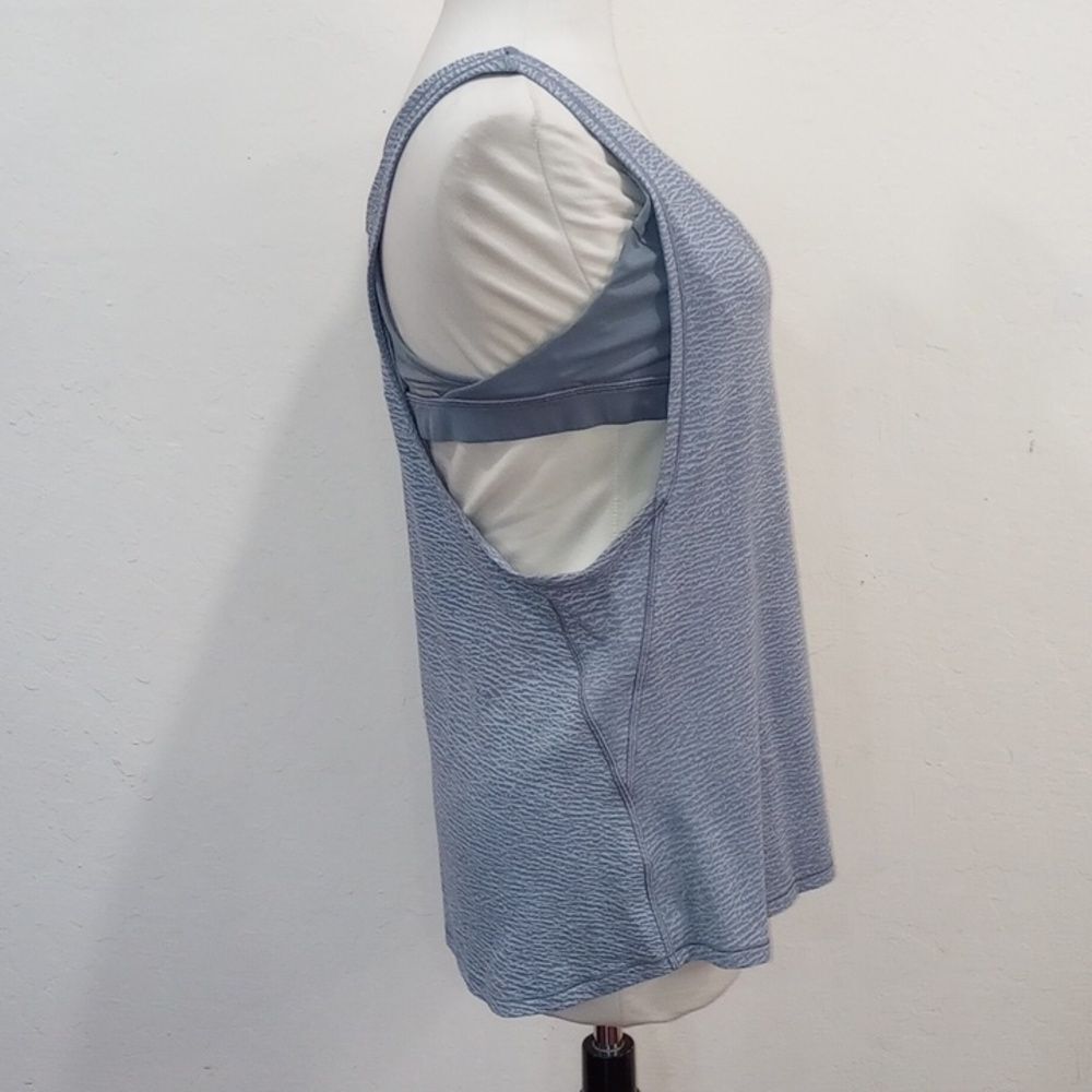 Lululemon Glide and Stride Gray Built in Sports Bra Running Shirt Gray Ice 12 - Picture 7 of 15